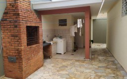 Jd. Paulista + 3 Quartos -  Terreno Inteiro!