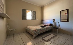 Casa Com 3 Quartos Em Terreno Inteiro No Prudentino!
