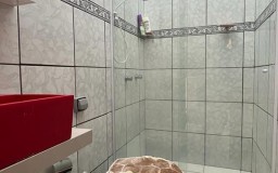 Casa Com 3 Quartos Em Terreno Inteiro No Prudentino!
