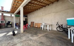 Casa Com 3 Quartos Em Terreno Inteiro No Prudentino!
