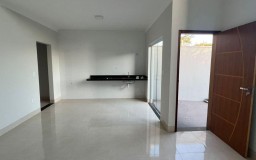 Casa Nova, Sofisticado Acabamento E Com ótimo Quintal!