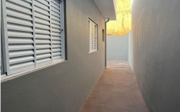 Casa Nova, Sofisticado Acabamento E Com ótimo Quintal!