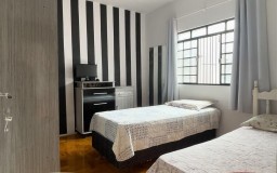 Casa Jd. Aviação -  3 Quartos E Muito Quintal!