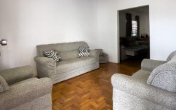 Casa Jd. Aviação -  3 Quartos E Muito Quintal!