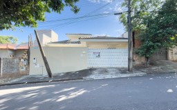 Casa Linda No Vale Do Sol -  2 Quartos (1 Suíte) E Muito Quintal!