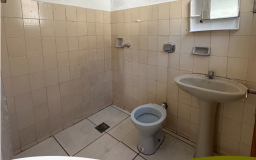 Casa Ao Lado Da Av Ana Jacinta