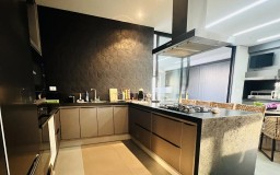 Casa Alto Padrão - Condomínio Porto Bello