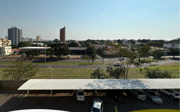 Apto Em Frente A Toledo, Próximo Ao Centro