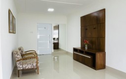 Casa Com 3 Quartos, Comércio Gerando Renda, Abaixo Do Valor De Mercado! Oportunidade!
