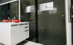 Casa Com 3 Quartos, Comércio Gerando Renda, Abaixo Do Valor De Mercado! Oportunidade!