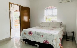 Casa Com 3 Quartos, Comércio Gerando Renda, Abaixo Do Valor De Mercado! Oportunidade!