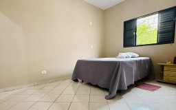 Casa Com 3 Quartos à Venda, 133m² - Parque Cedral!