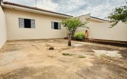 Casa Com 3 Quartos à Venda, 133m² - Parque Cedral!