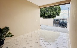 Casa Com 3 Quartos à Venda, 133m² - Parque Cedral!