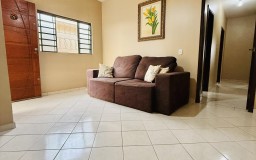 Casa Com 3 Quartos à Venda, 133m² - Parque Cedral!