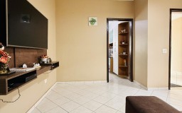 Casa Com 3 Quartos à Venda, 133m² - Parque Cedral!