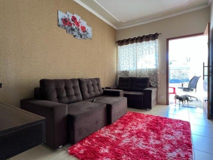 Casa Com 3 Quartos Em Terreno Inteiro No Prudentino!