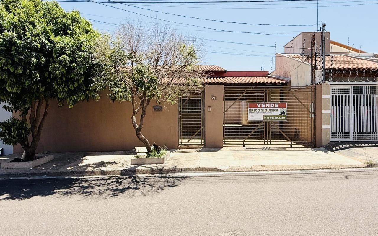 Casa Térrea, 3 Quartos E Terreno Gigante No Residencial Mediterrâneo!